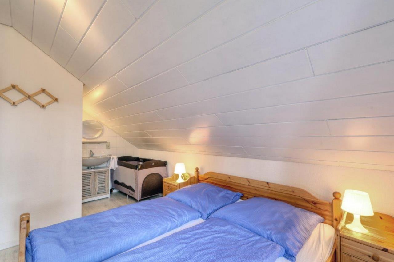 Seepark Kirchheim Ferienhaus Bei Zeta Mit Sauna Exterior photo