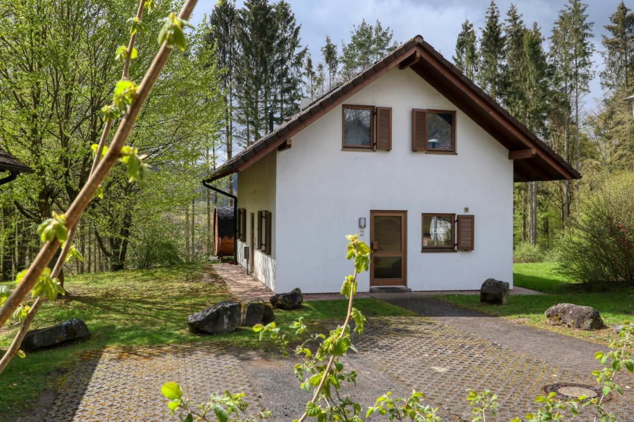 Seepark Kirchheim Ferienhaus Bei Zeta Mit Sauna Exterior photo